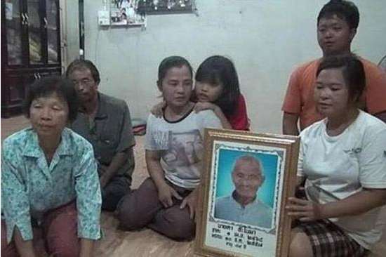 乞丐生前无人理，死后被曝存巨款冒出多名亲属来争夺